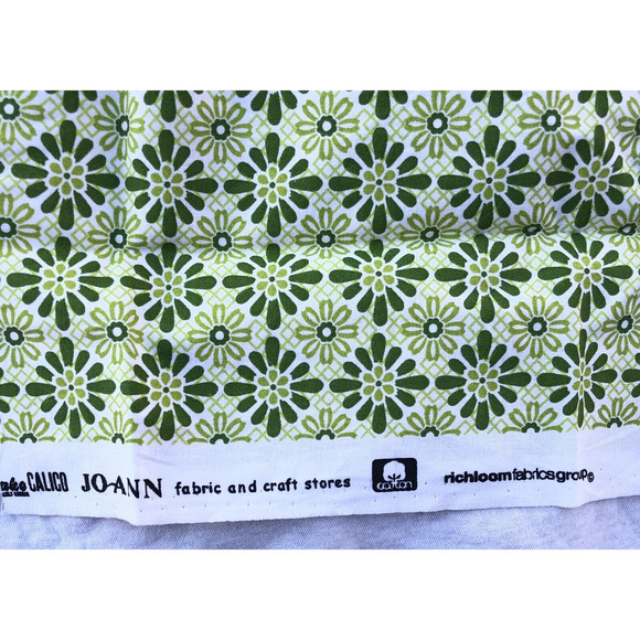 Fabric Green Geometric Floral 1/2 Yard Cotton Richloom Joanns Lightweight - Picture 5 of 8